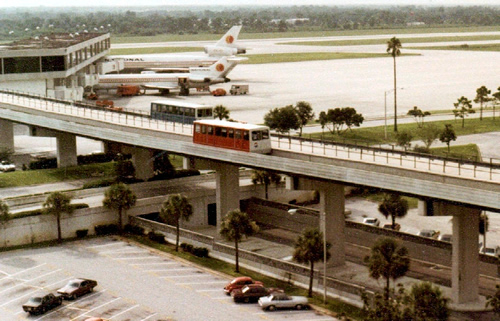 National Airlines 727 and DC-10, Tampa International Airport 